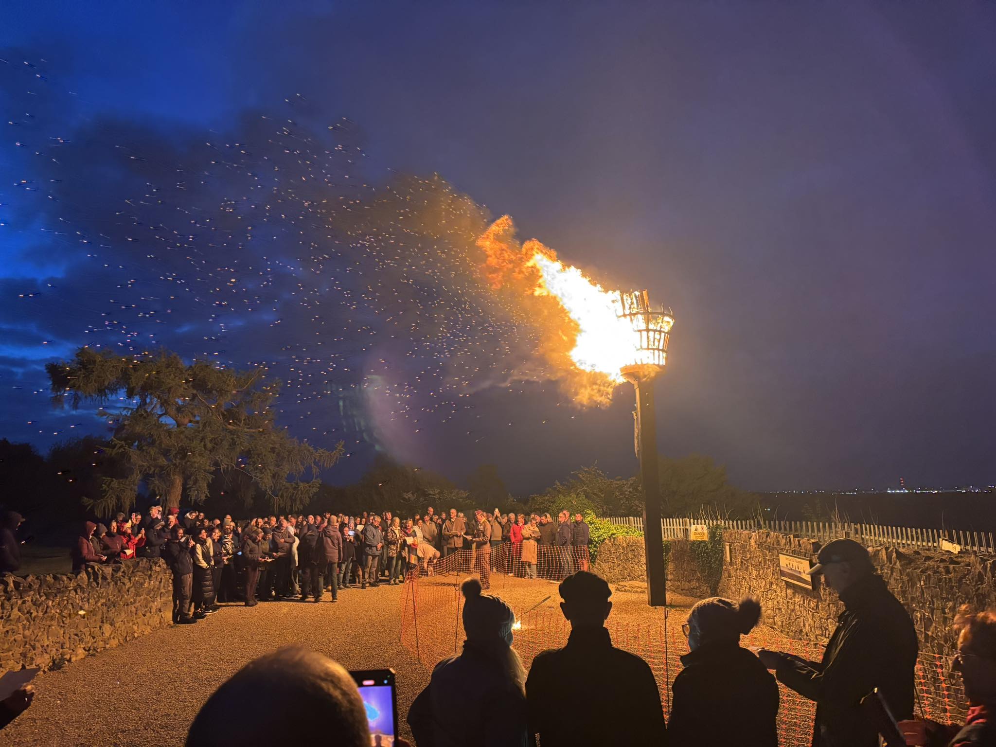 VE Beacon Lighting Breedon